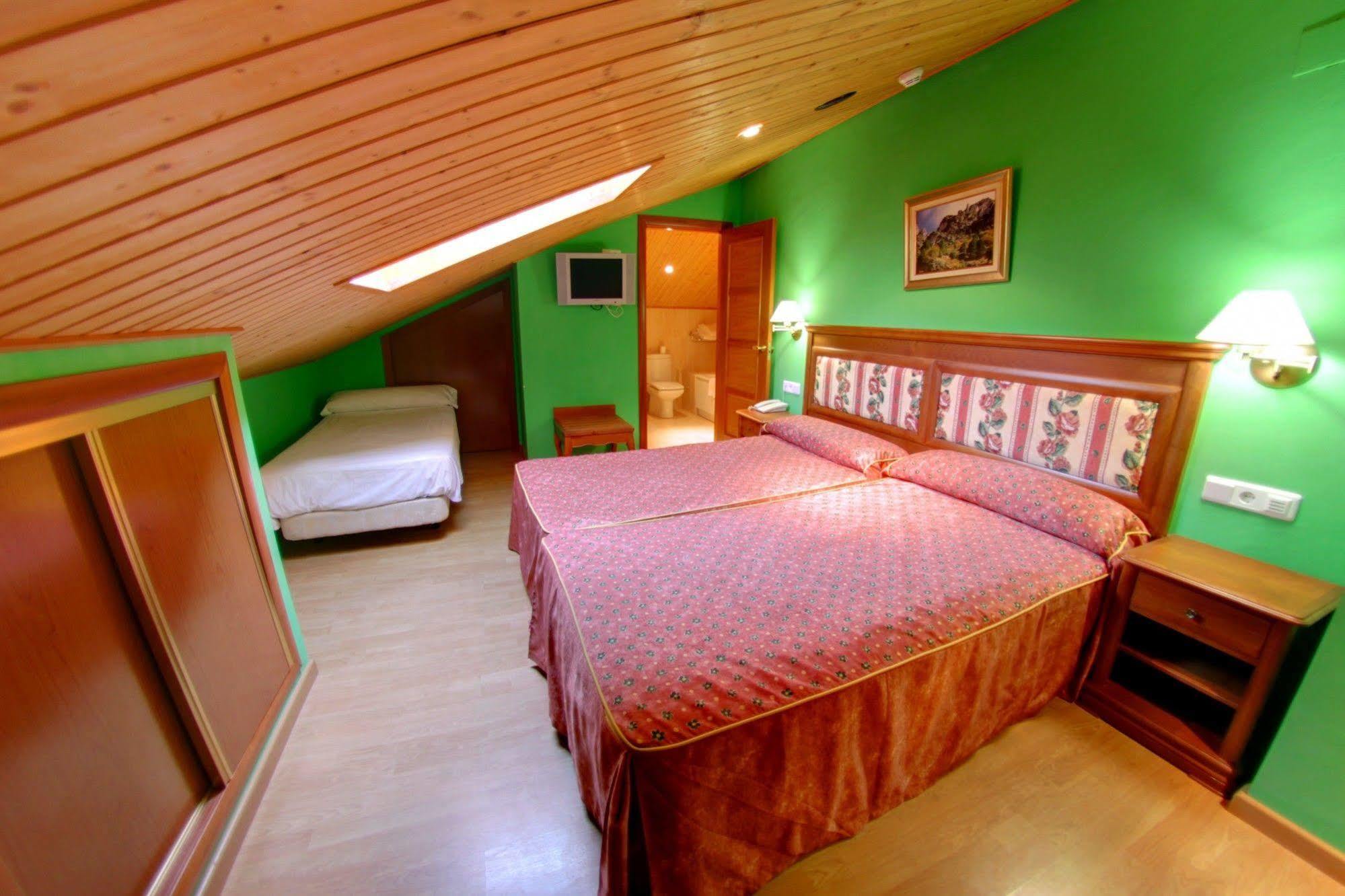 Hotel Balneario Parque De Cazorla Аройо Фрио Екстериор снимка